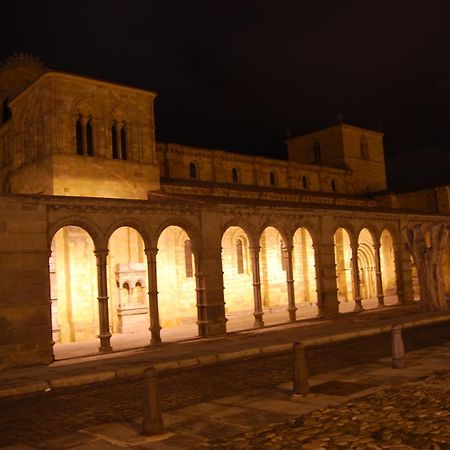 Hotel Arco San Vicente Avila Exterior photo
