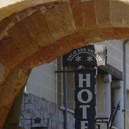 Hotel Arco San Vicente Avila Exterior photo