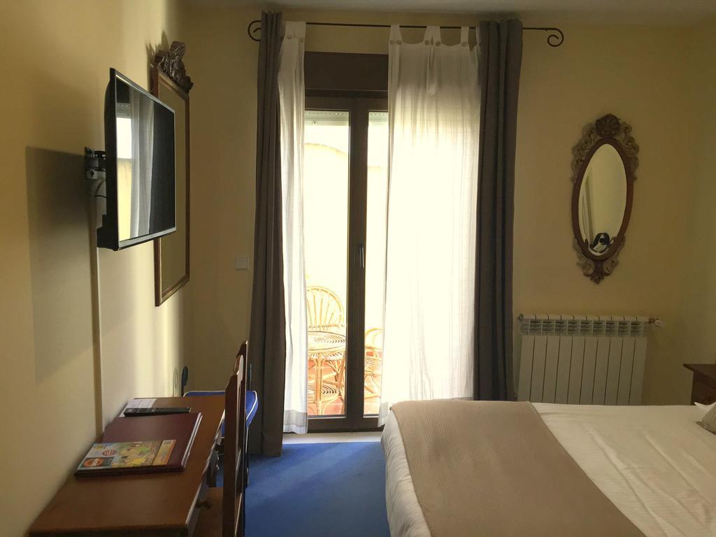 Hotel Arco San Vicente Avila Exterior photo